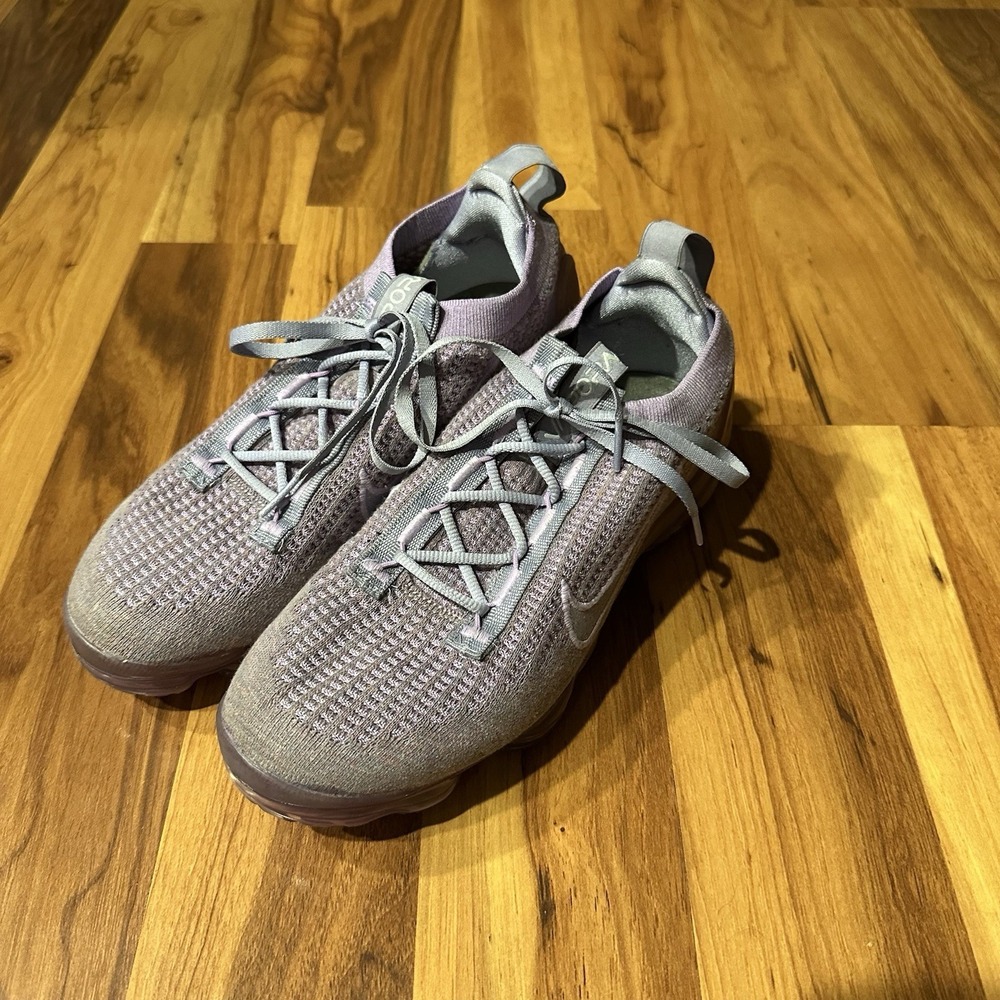Nike Air VaporMax 2021 FK Womens Size 9.5 Purple Athletic Running Shoes Sneakers